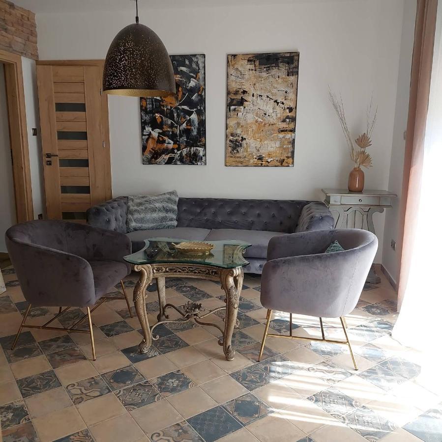 Dr Becsey Luxury Apartman Bekescsaba Extérieur photo