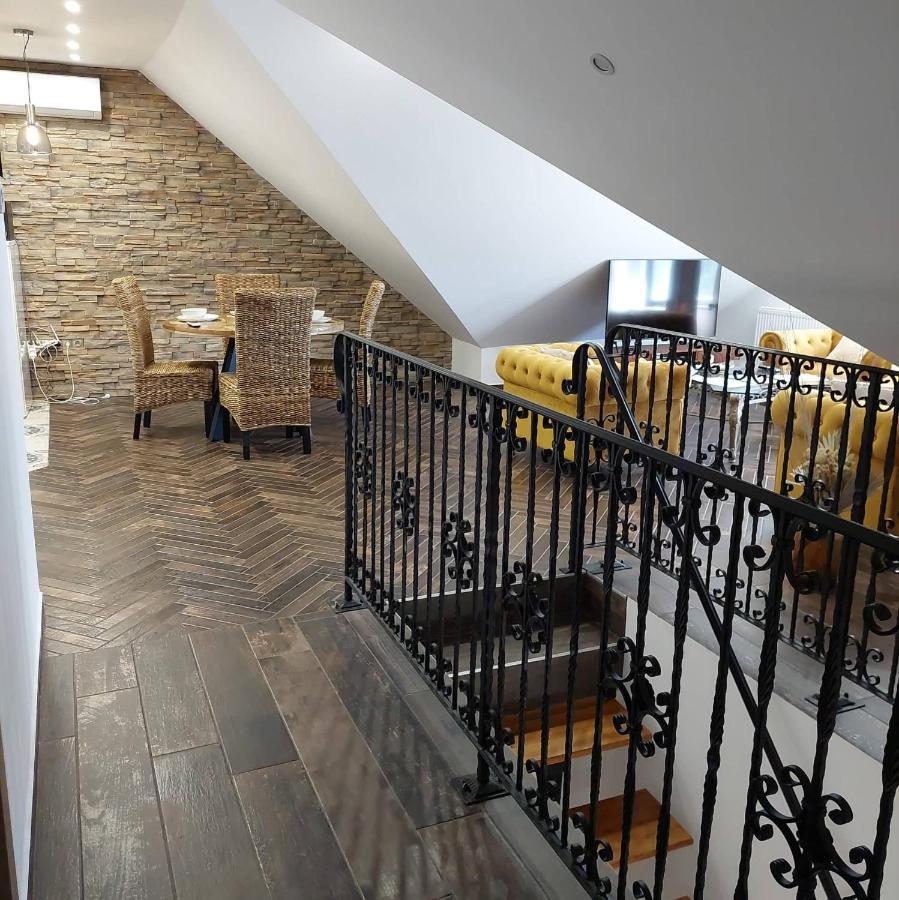 Dr Becsey Luxury Apartman Bekescsaba Extérieur photo