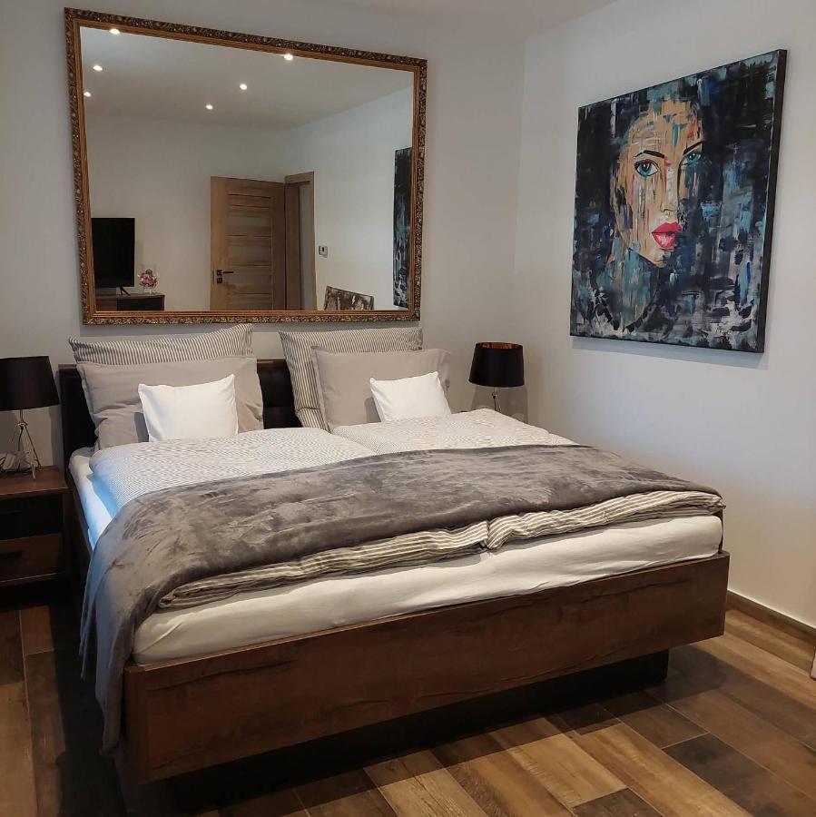 Dr Becsey Luxury Apartman Bekescsaba Extérieur photo